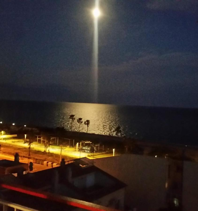 Апартаменты Terraza Al Mar Пинеда-де-Мар Экстерьер фото